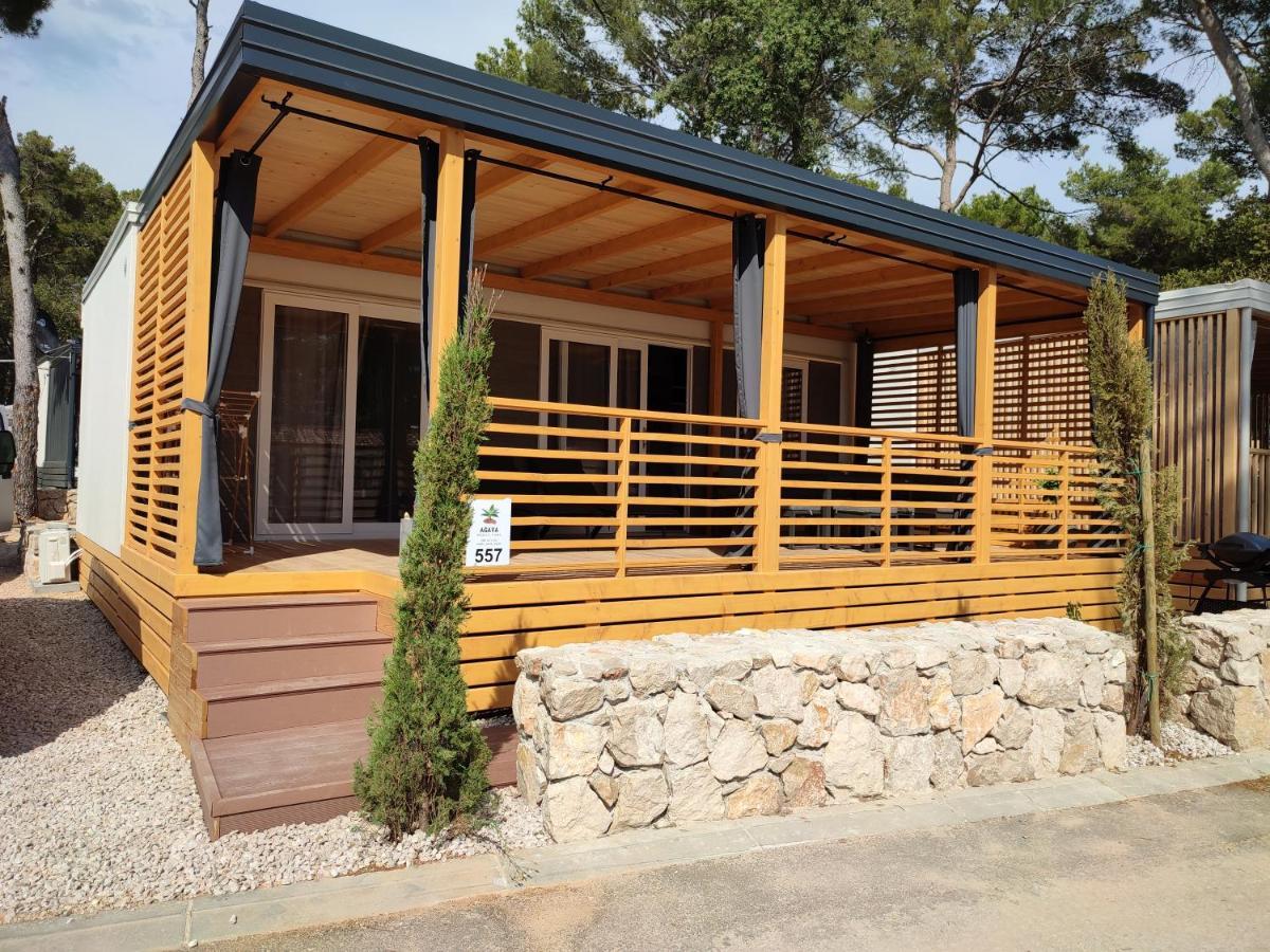 Mobile Home Agava Биоград на Мору Екстериор снимка